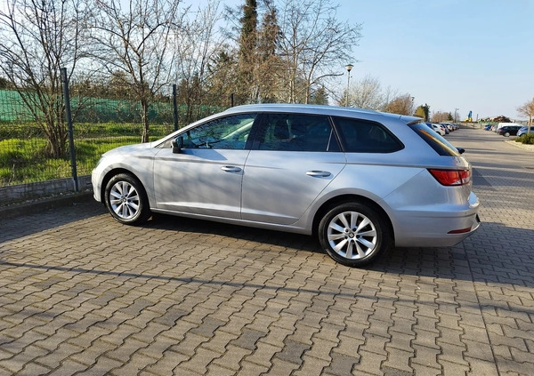 Toyota Avensis cena 37490 przebieg: 222991, rok produkcji 2011 z Międzyzdroje małe 79